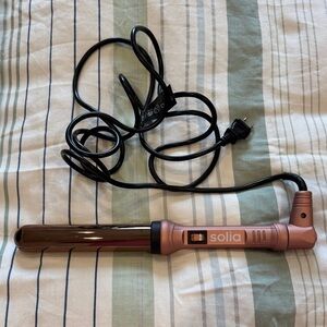 Solia curling wand